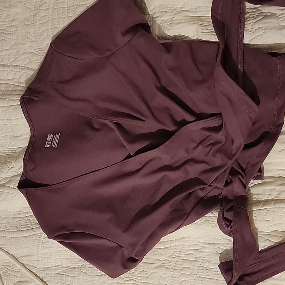 Crop top for gym